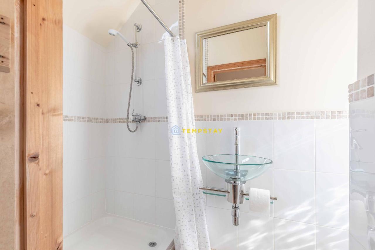 Chestnut Cottage - Stunning Countryside Views! Parking, 4 Bed, 3 Bathrooms White Waltham Ngoại thất bức ảnh