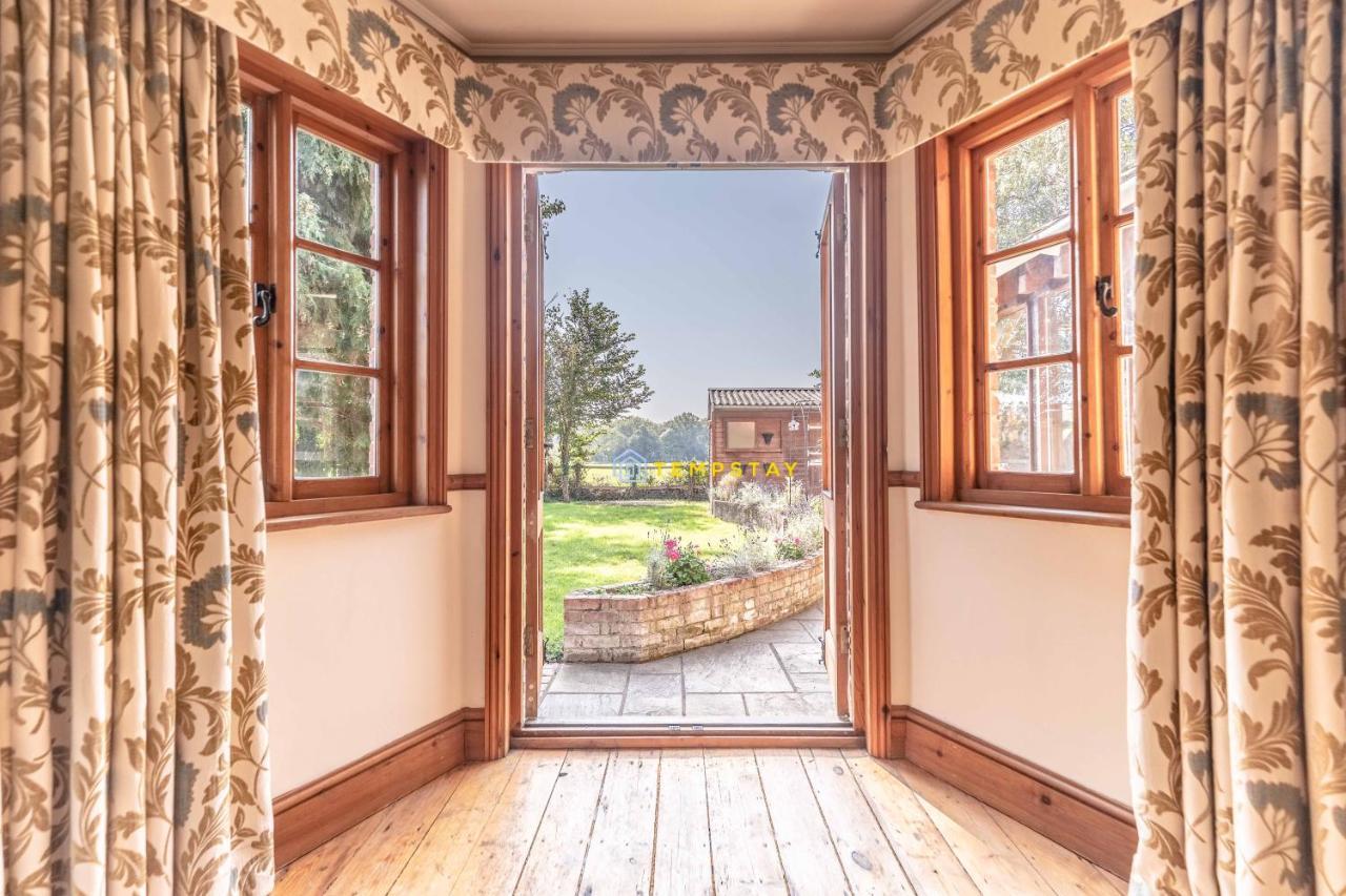 Chestnut Cottage - Stunning Countryside Views! Parking, 4 Bed, 3 Bathrooms White Waltham Ngoại thất bức ảnh