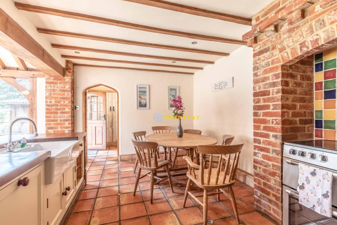 Chestnut Cottage - Stunning Countryside Views! Parking, 4 Bed, 3 Bathrooms White Waltham Ngoại thất bức ảnh